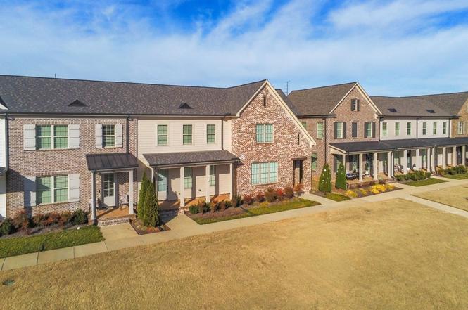 897 Ufton Aly, Collierville, TN