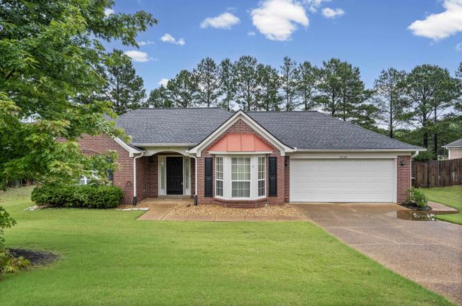 1510 Wolf Ridge Dr, Collierville, TN