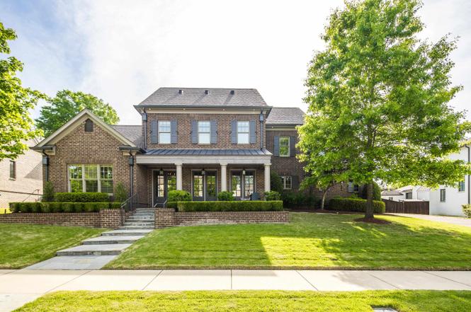 564 Winding Wood Cir W, Collierville, TN