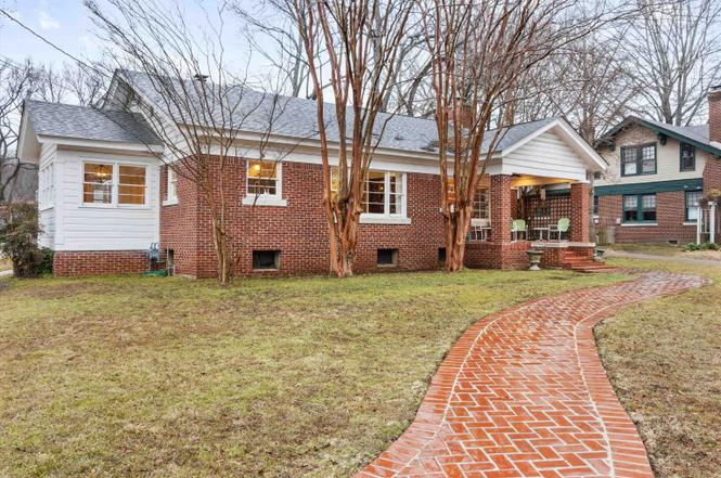 110 W Poplar Ave, Collierville, TN