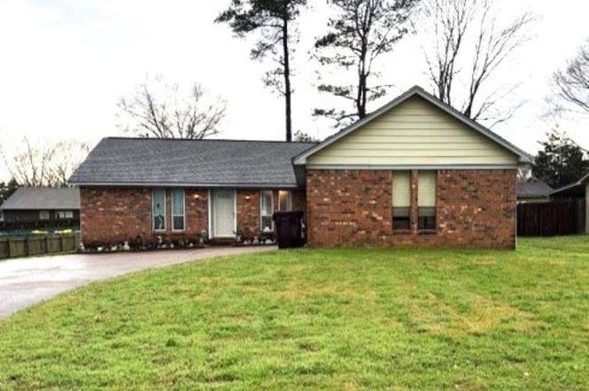 1099 Simmons Ridge Dr, Collierville, TN