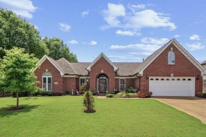 9333 Breakstone Cv, Collierville, TN