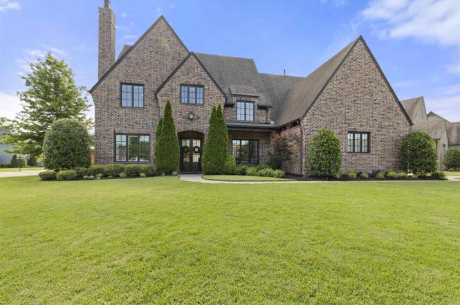 1676 Horseshoe Bend Trl, Collierville, TN