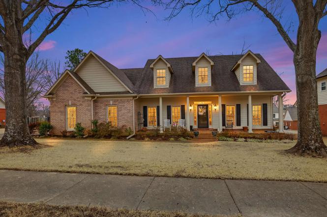 595 Sagewood Dr, Collierville, TN