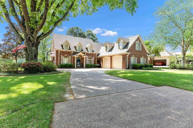 10295 W Shrewsbury Run, Collierville, TN