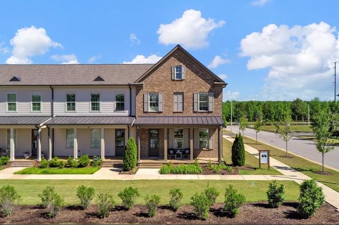 877 Ufton Aly, Collierville, TN