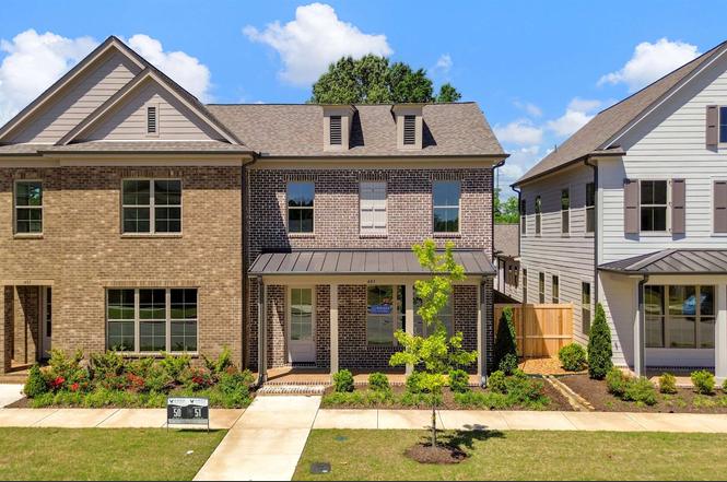 483 Armel Dr, Collierville, TN