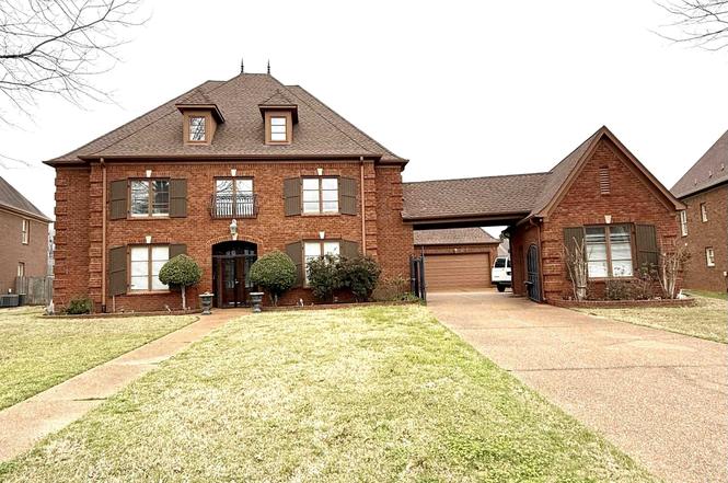 4447 Whisper Spring Dr, Collierville, TN