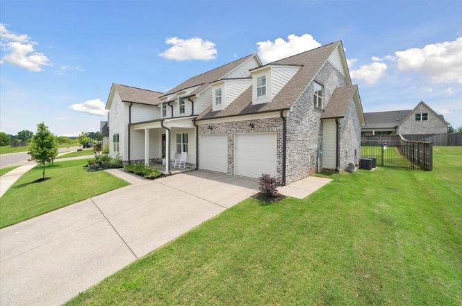 220 Mary Taylor Way, Collierville, TN