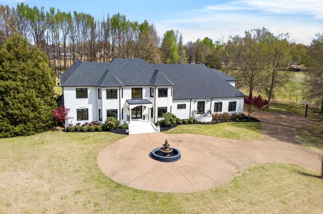 9376 Forest Wind Cv, Collierville, TN