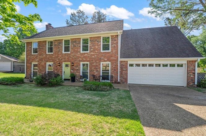415 E Valleywood Cv, Collierville, TN