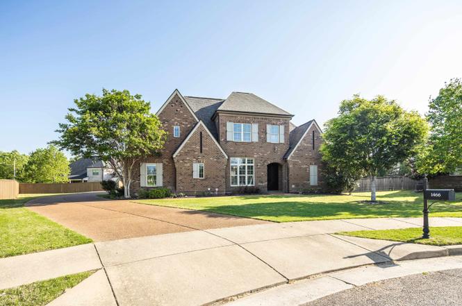 1466 Carmony Cv, Collierville, TN