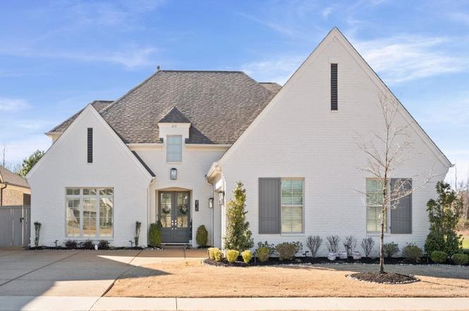 215 Pierpont Ct, Collierville, TN