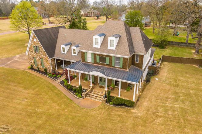 1245 Auburn Woods Dr, Collierville, TN