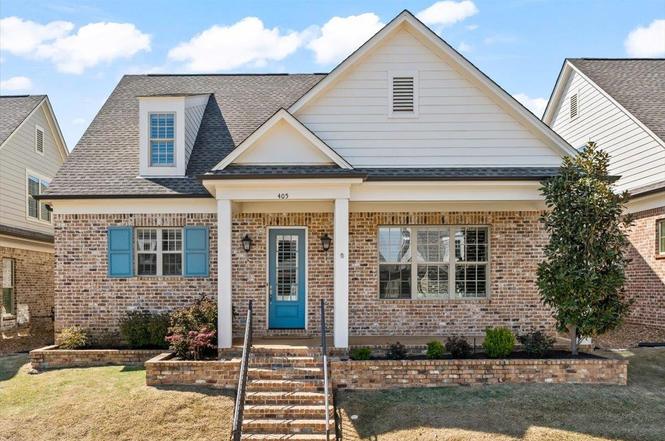 405 Catawba Valley Dr, Collierville, TN