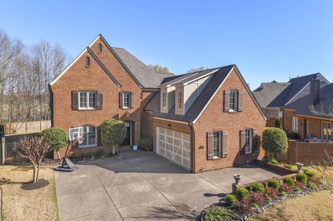 1620 Tartan Ln, Collierville, TN