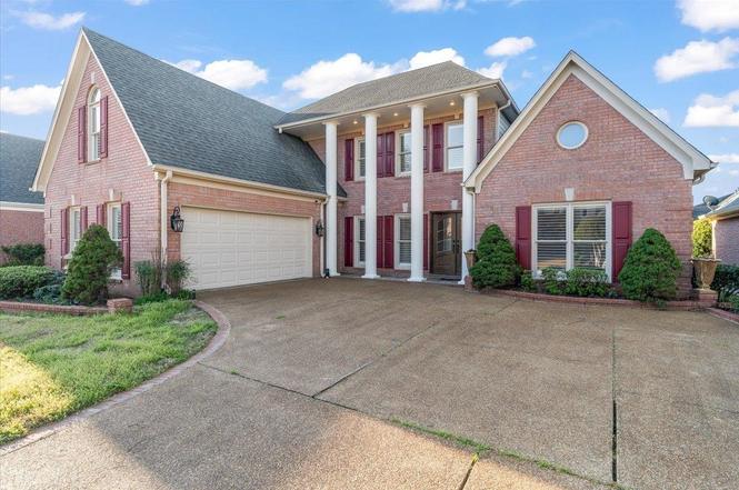 937 N Warwick Oaks Ln N, Collierville, TN