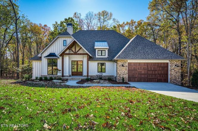 103 Chestnut Ridge Ln, Crossville, TN