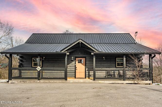 2104 Eagle Feather Dr, Sevierville, TN
