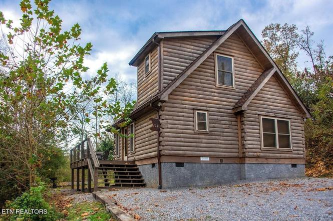 820 Crest View Dr, Gatlinburg, TN