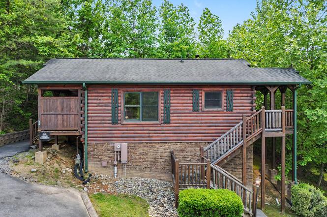 816 Spirit Loop Way, Gatlinburg, TN