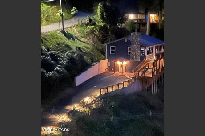 230 Silverbell Ln, Gatlinburg, TN
