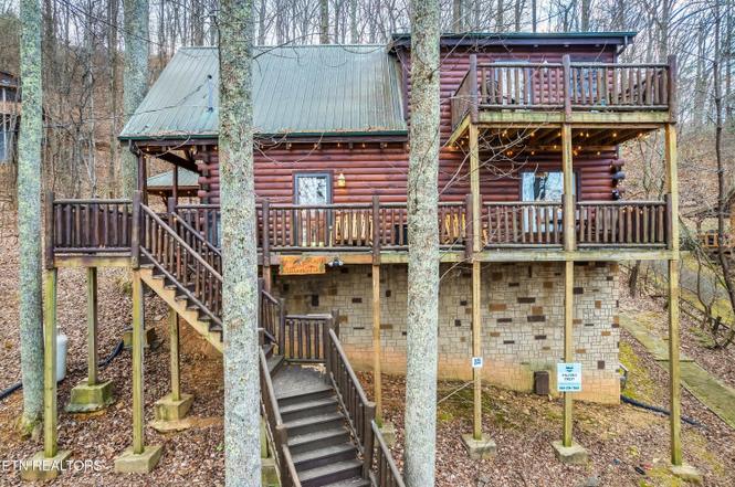 1910 Orchard Dr, Sevierville, TN