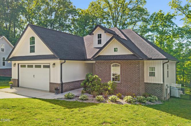 212 Nicoma Cir, Loudon, TN
