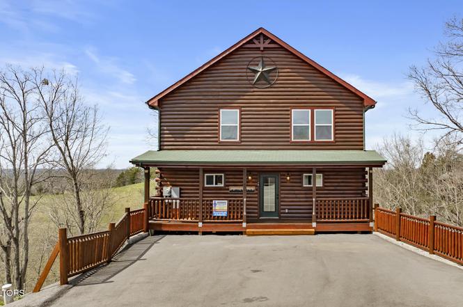 692 Stockton Dr, Sevierville, TN