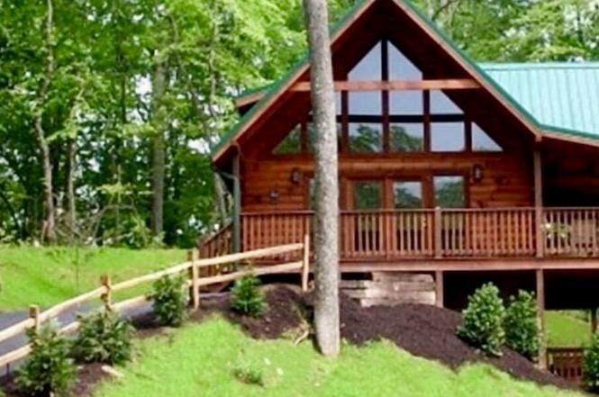 933 High Mountain Way, Gatlinburg, TN