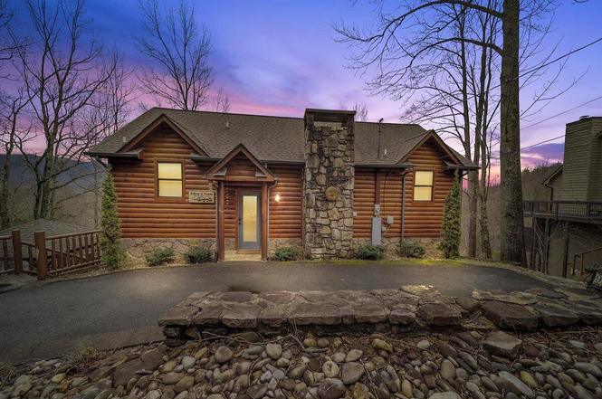 922 Scenic Trl, Gatlinburg, TN