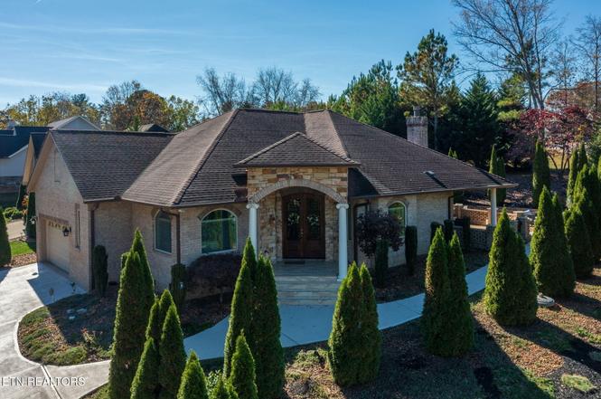 604 Tanasi Ln, Loudon, TN
