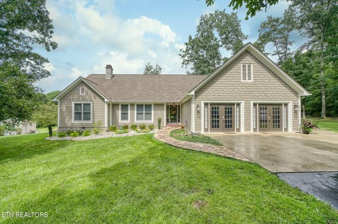 345 Myra Dr, Crossville, TN