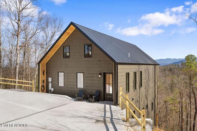 1863 Bluff Ridge Rd, Sevierville, TN
