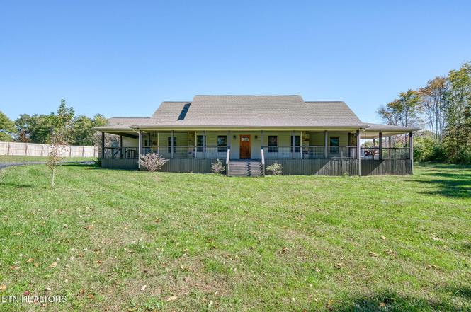 1112 Gray Eagle Dr, Crossville, TN