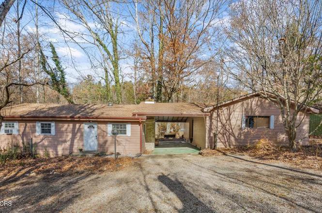 4413 E Scenic Dr, Gatlinburg, TN