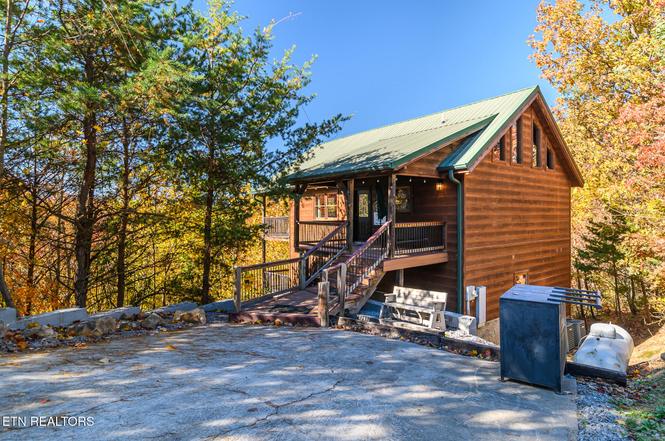 4104 Harvest Moon Rd, Sevierville, TN