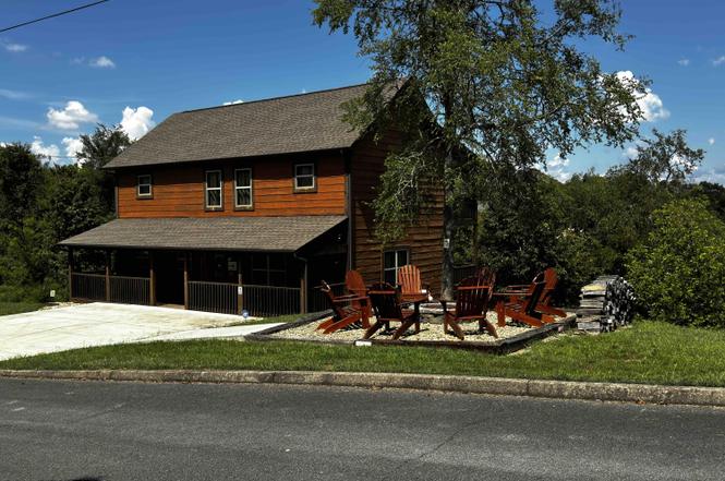 406 Oak Sky Way, Sevierville, TN