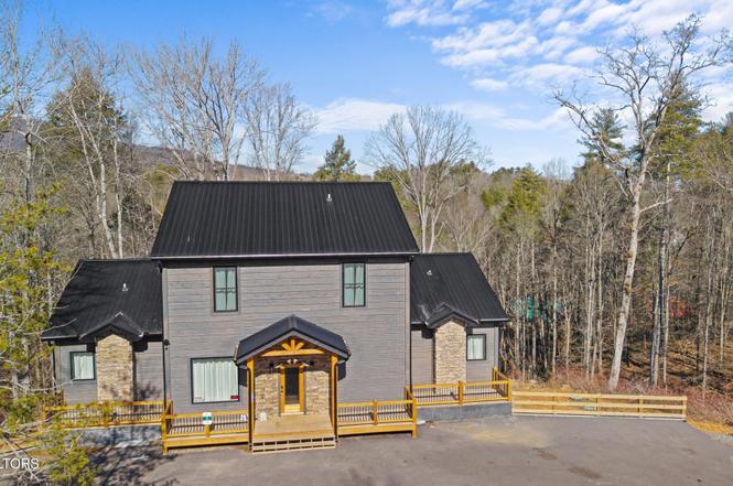 2749 Owls Cove Way, Sevierville, TN