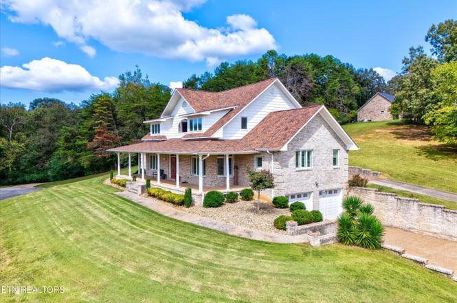 225 Rivers Edge Dr, Loudon, TN