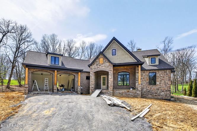 19 Bent Oak Ln, Crossville, TN