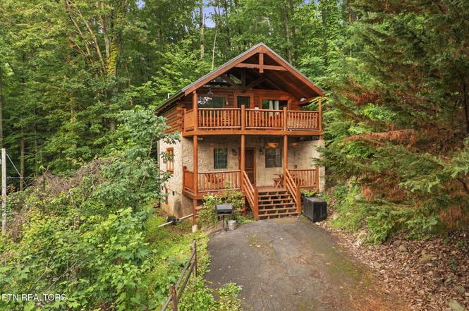 1868 Orchard Dr, Sevierville, TN