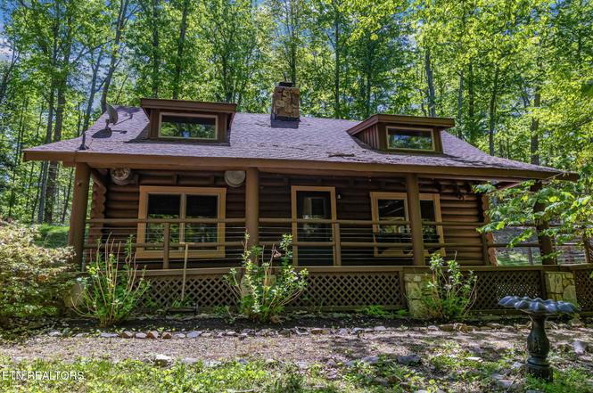 4360 Lakeshore Ave, Sevierville, TN