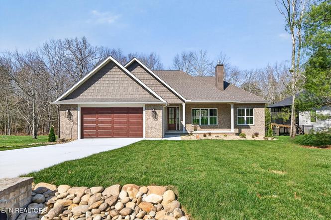 16 Ridgeland Ter, Crossville, TN