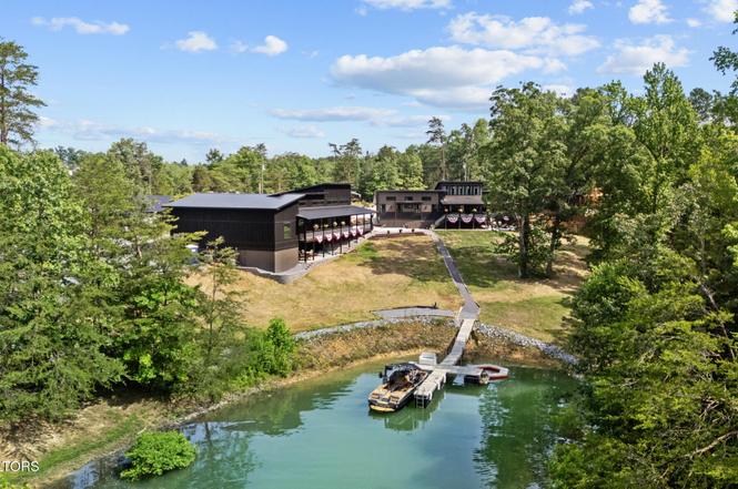 2466/2472 Mcqueen Way, Sevierville, TN