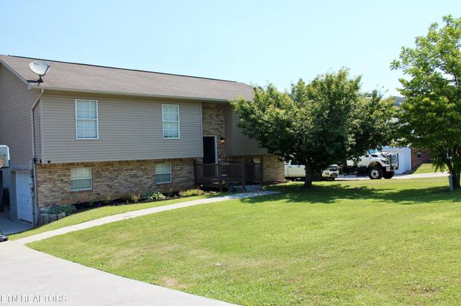 223 River Valley Cir, Sevierville, TN