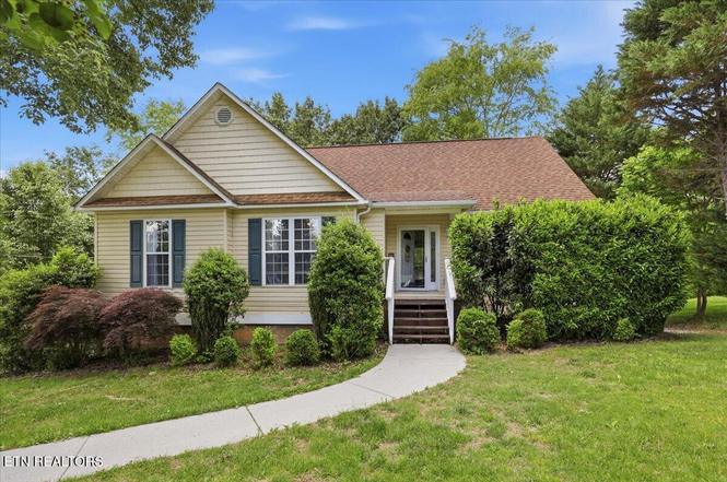 1138 Vista Dr, Sevierville, TN