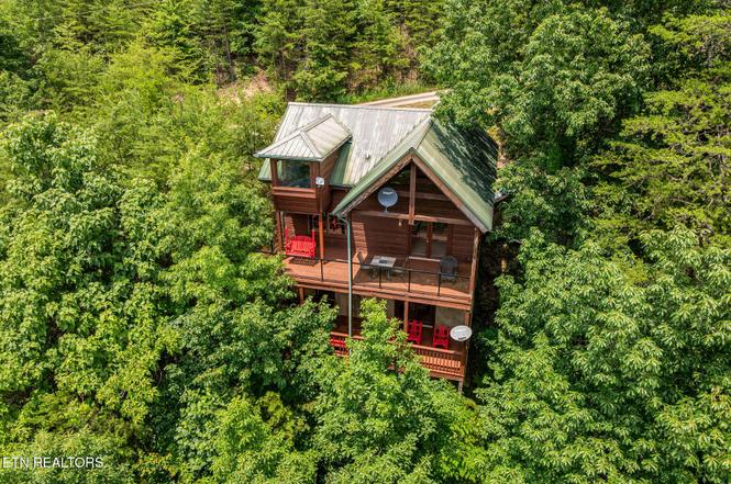 928 Falcon View Way, Sevierville, TN