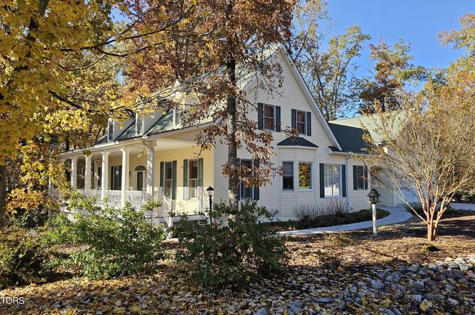 302 Oostanali Cir, Loudon, TN