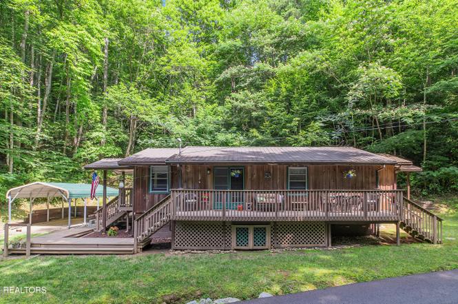 305 Shields View Dr, Gatlinburg, TN
